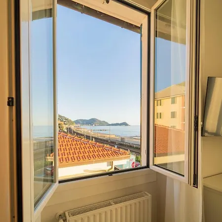 Dalla Nonna Maria Apartment *